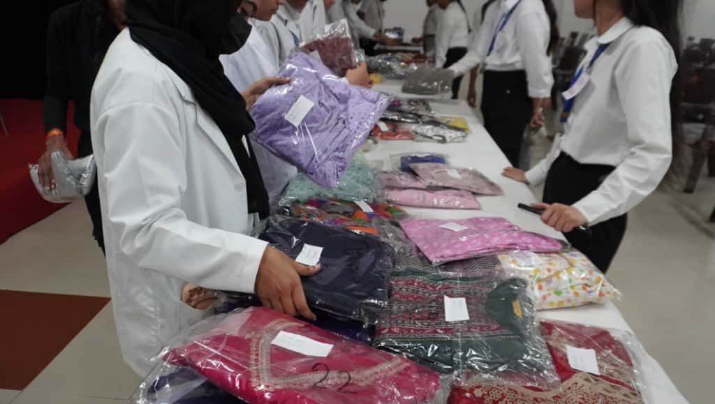 Aryans Helping Hand Hub Organizes an Exhibition at Aryans Campus